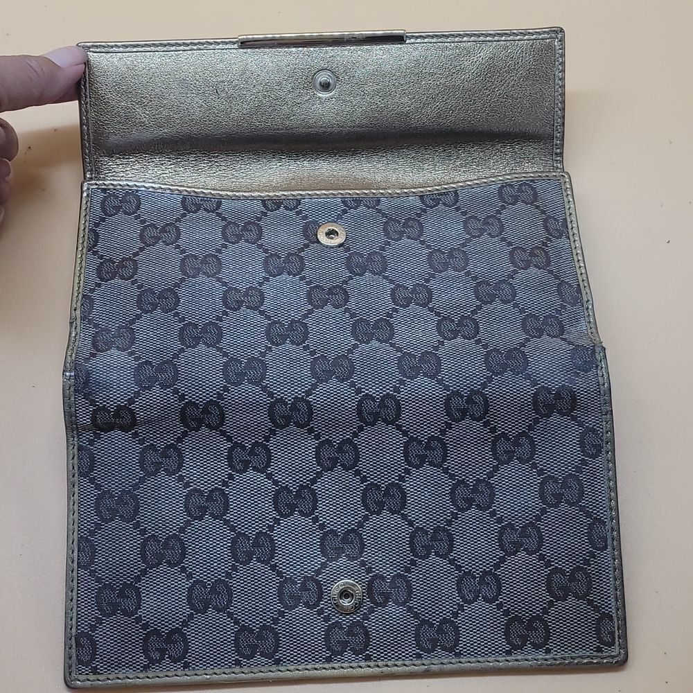 Authentic Gucci GG Monogram Wallet - Picture 4 of 12